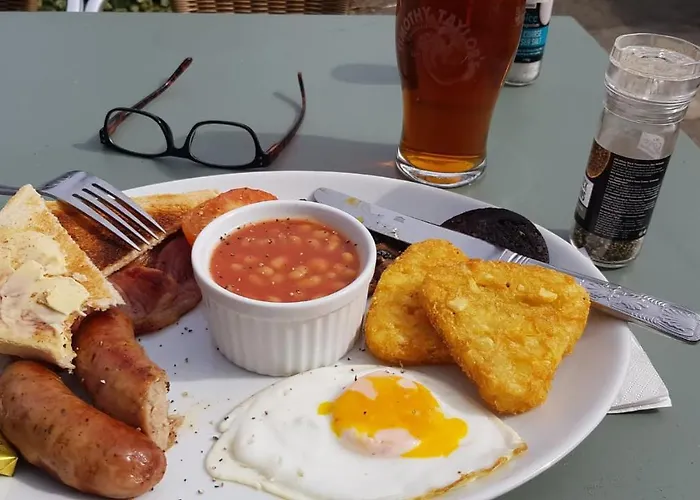 The Board - Bed & Breakfast 3*