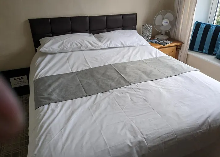 The Board - Bed & Breakfast 3*