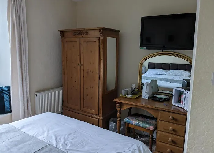 The Board - Bed & Breakfast 3*